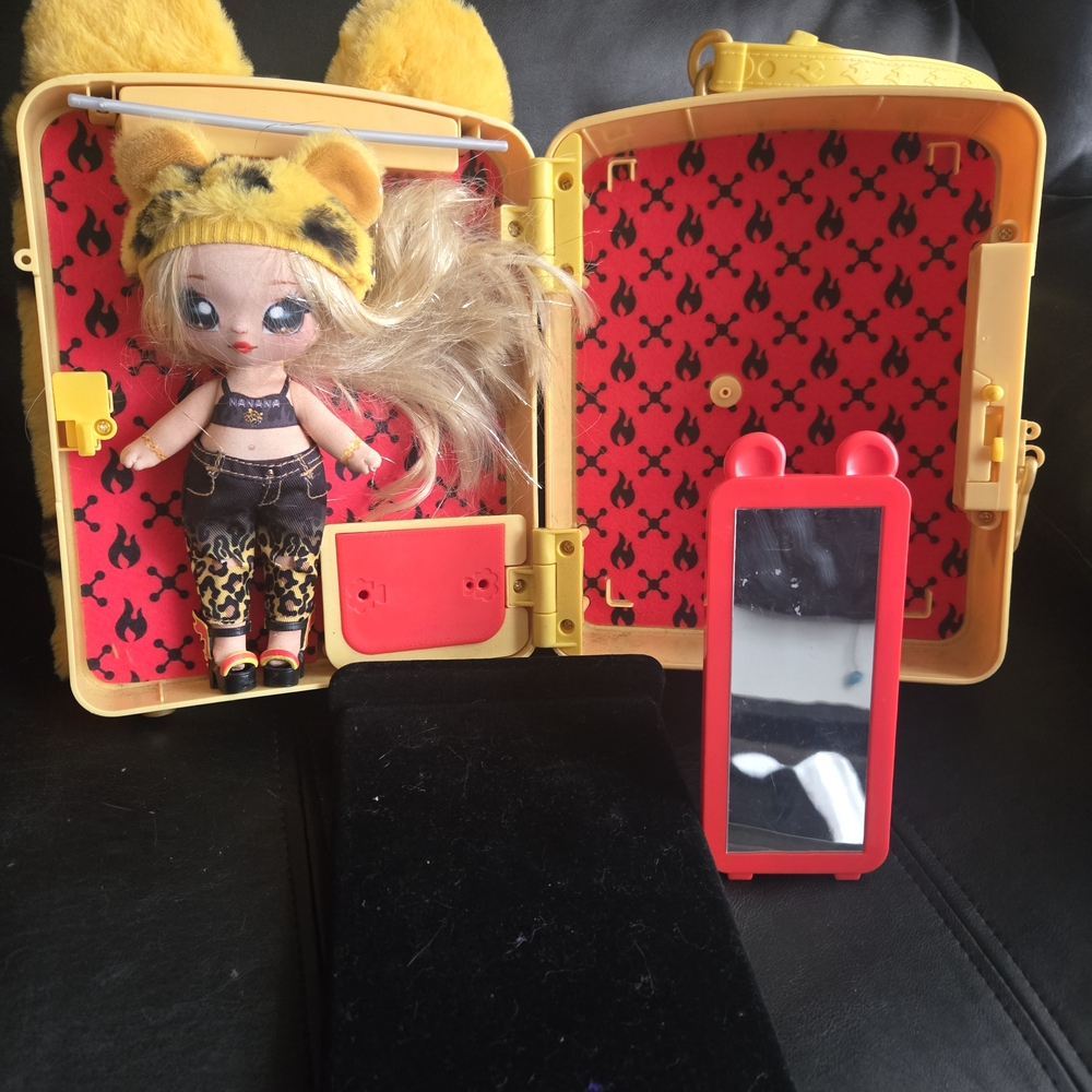 NaNaNa Suprise Doll with Backpack